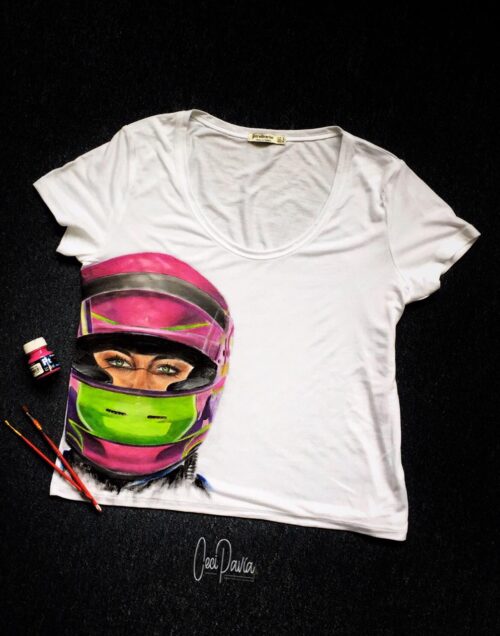 Playera de casco pintada a mano - Power Ladies - Ceci Pavia